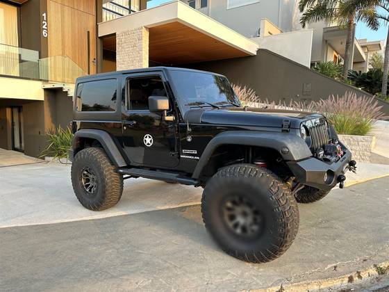 JEEP WRANGLER 3.6 SPORT 4X4 V6 12V GASOLINA 2P AUTOMÁTICO JEEP WRANGLER 3.6 SPORT 4X4 V6 12V GASOLINA 2P AUTOMÁTICO